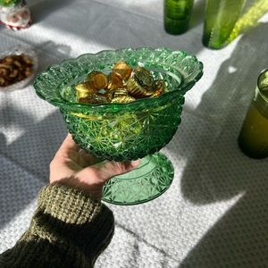 Fenton Green Candy / Organization Dish w/ Daisy and Button Pattern